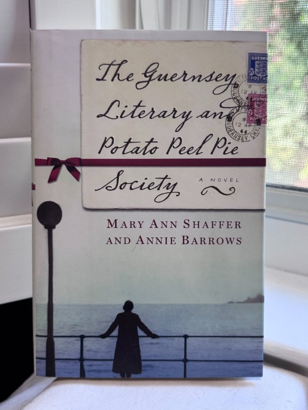 📚✨ Vintage 2008 Hardcover – The Guernsey Literary and Potato Peel Pie Society ✨